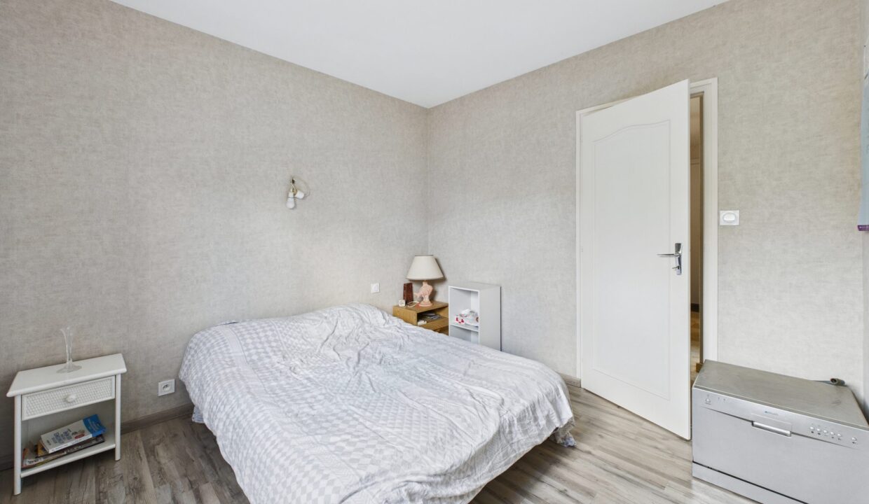 maison-individuelle-4-pieces-fontenay-le-comte-85200-1772129035-VM418_18_original