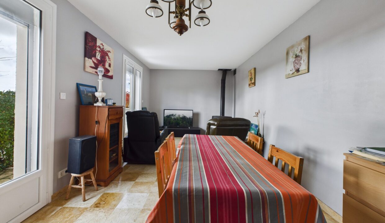 maison-individuelle-4-pieces-fontenay-le-comte-85200-1772129035-VM418_23_original