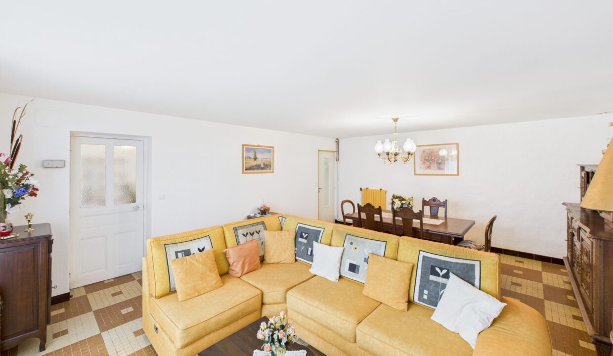 maison-mitoyenne-1-cote-6-pieces-doix-les-fontaines-85200-1771593728-VM511_20_original