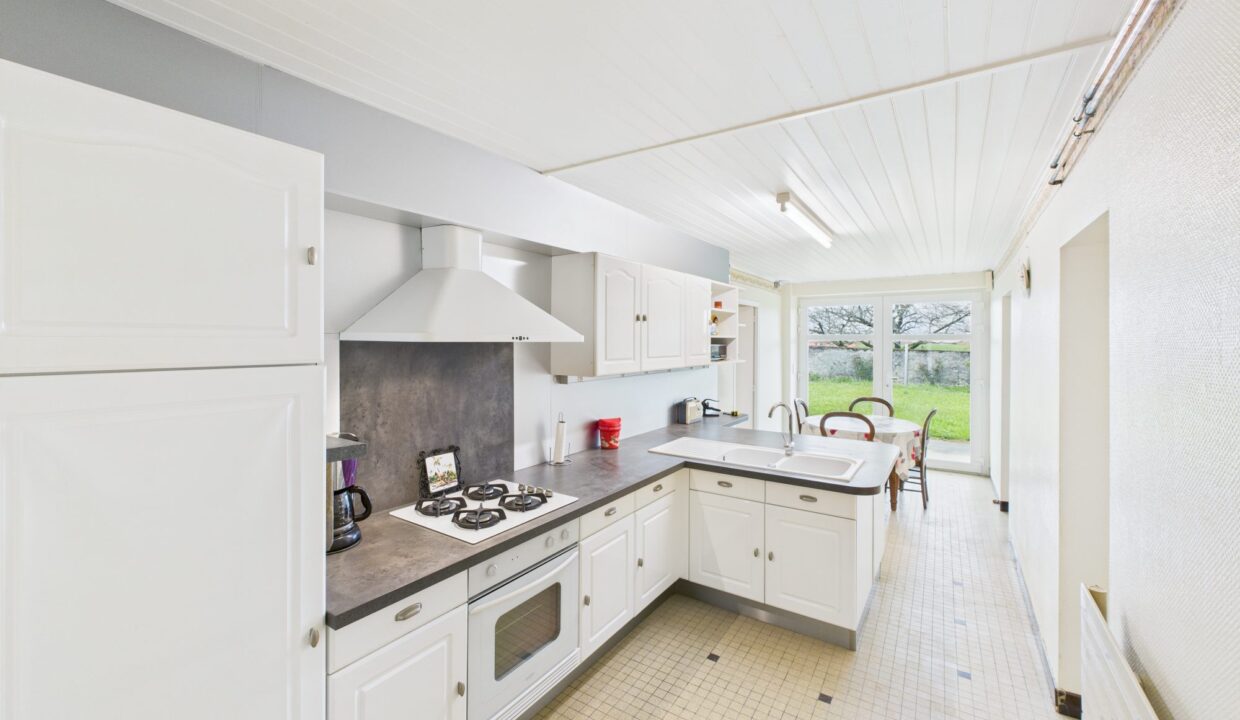 maison-mitoyenne-1-cote-6-pieces-doix-les-fontaines-85200-1771593728-VM511_23_original