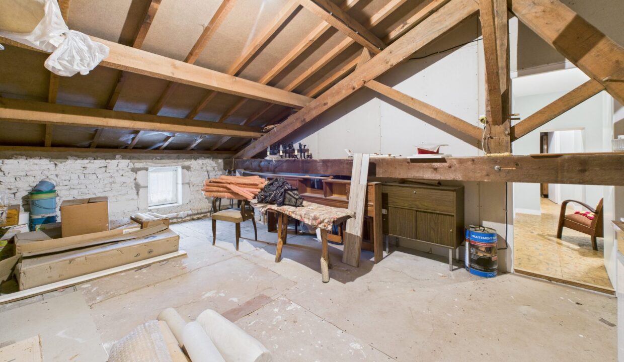 maison-mitoyenne-1-cote-6-pieces-doix-les-fontaines-85200-1771593728-VM511_30_original