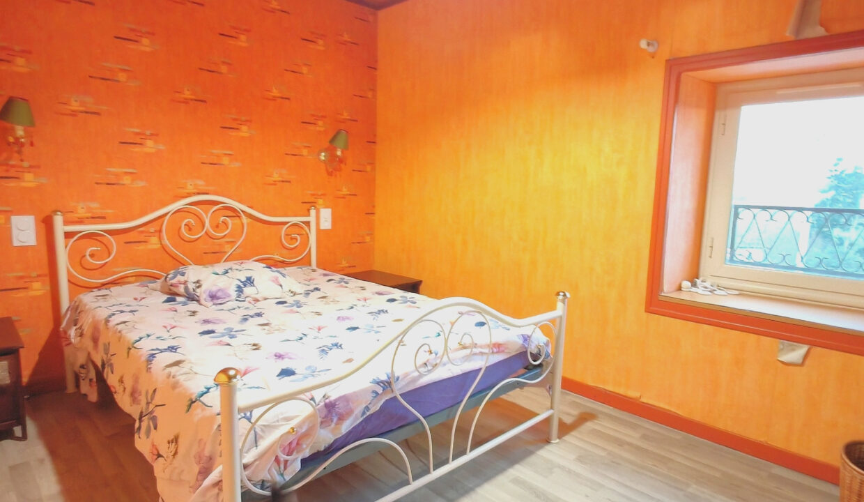 maison-ancienne-10-pieces-saint-maurice-des-noues-85120-1776421933-VM526_16_original