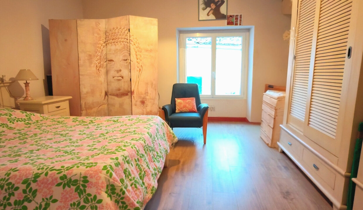 maison-ancienne-10-pieces-saint-maurice-des-noues-85120-1776421933-VM526_20_original