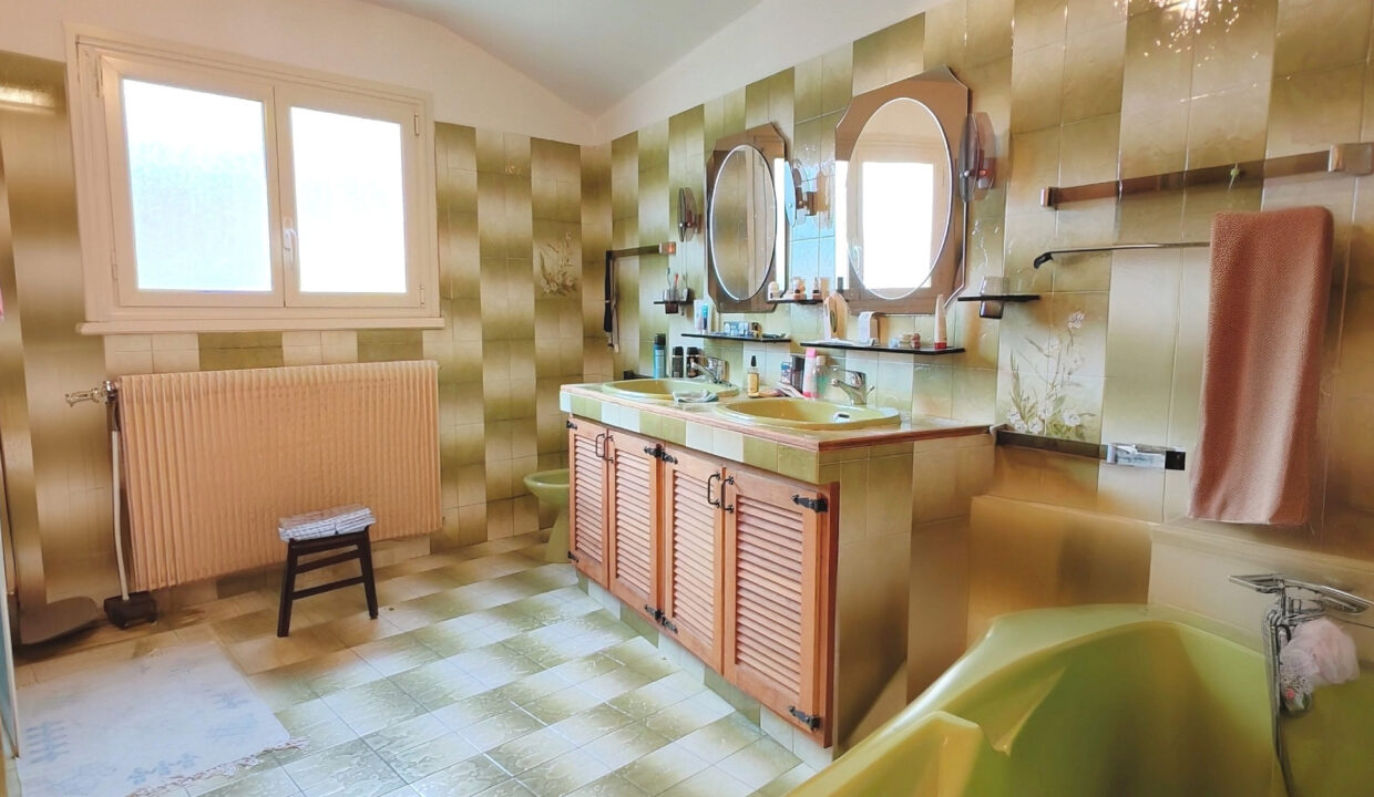 maison-ancienne-10-pieces-saint-maurice-des-noues-85120-1776421933-VM526_8_original