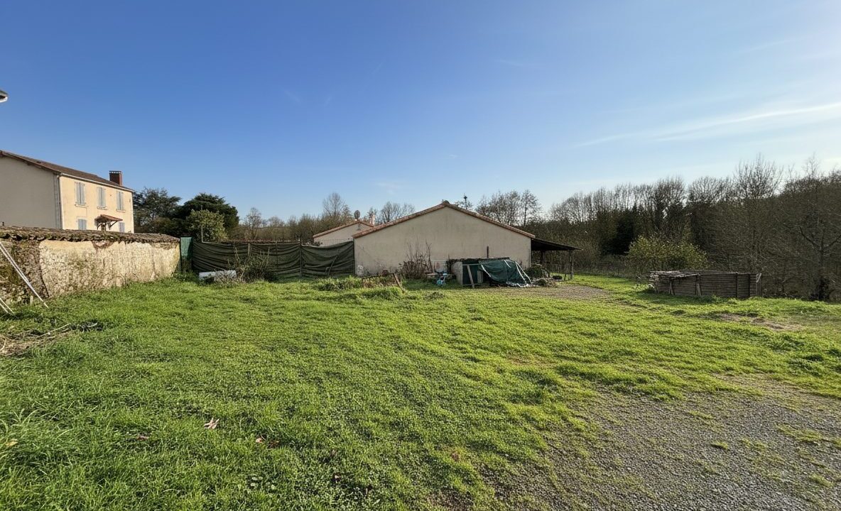 terrain-constructible-764-m2-saint-hilaire-de-voust-85120-1782997726-VT062_2_original