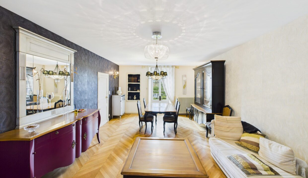 maison-bourgeoise-7-pieces-terval-85120-1776422073-VM612_14_original