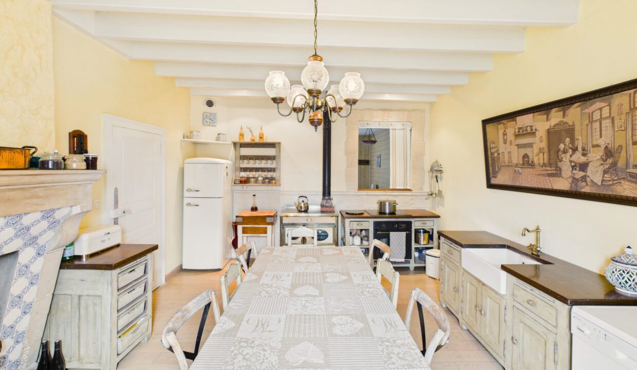 maison-bourgeoise-7-pieces-terval-85120-1776422073-VM612_18_original