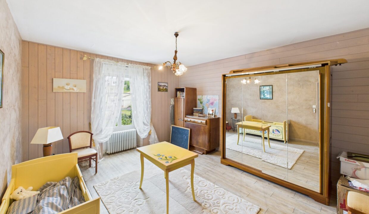 maison-bourgeoise-7-pieces-terval-85120-1776422073-VM612_24_original