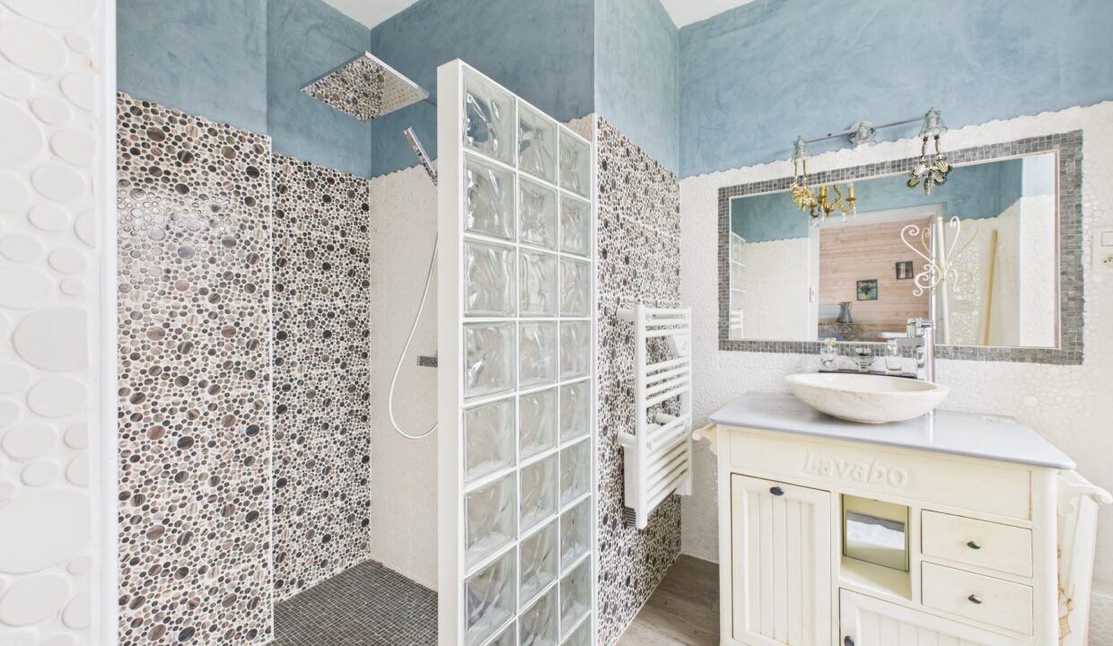 maison-bourgeoise-7-pieces-terval-85120-1776422073-VM612_28_original