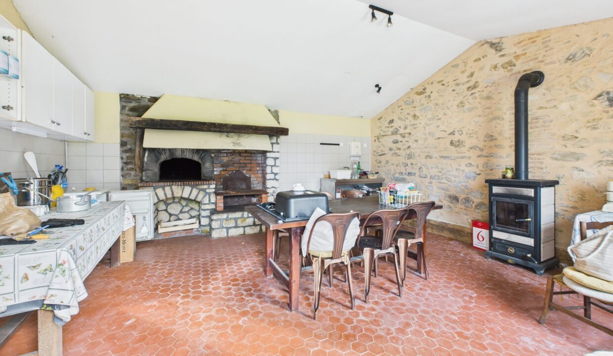 maison-bourgeoise-7-pieces-terval-85120-1776422073-VM612_32_original