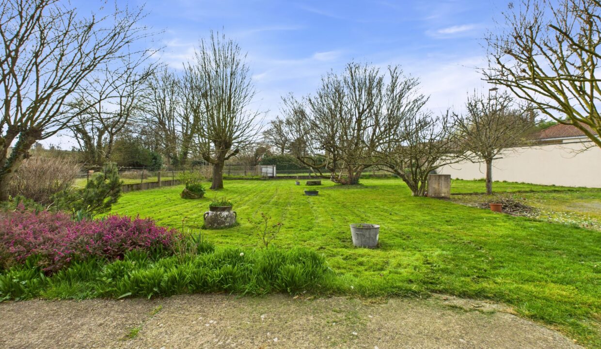 maison-bourgeoise-7-pieces-terval-85120-1776422073-VM612_37_original