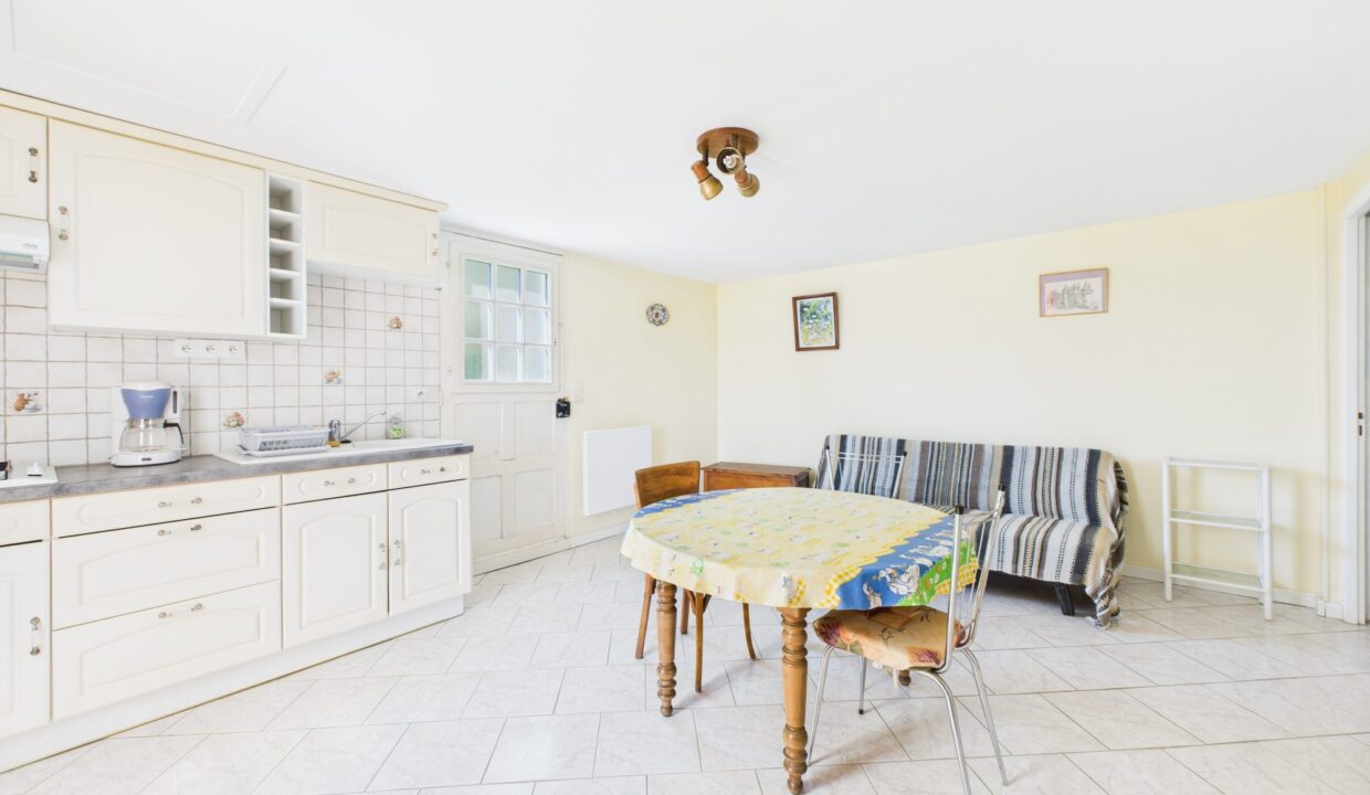 maison-individuelle-6-pieces-l-hermenault-85570-1774966344-VM643_12_original