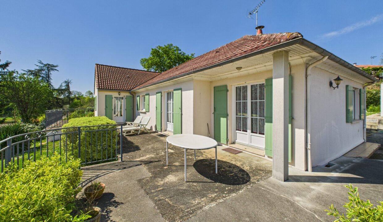 maison-individuelle-6-pieces-l-hermenault-85570-1774966344-VM643_15_original