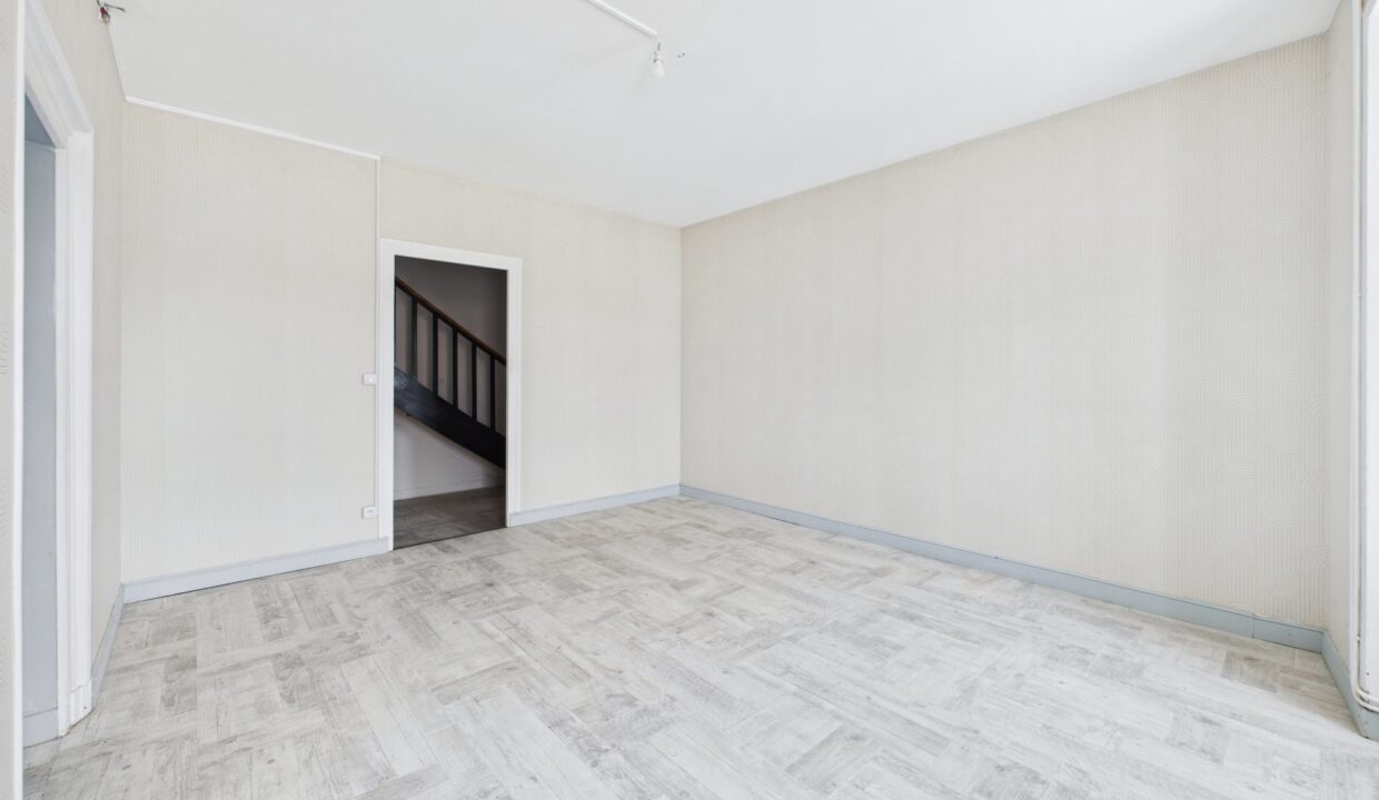 maison-ancienne-8-pieces-l-hermenault-85570-1774343815-VM702_16_original