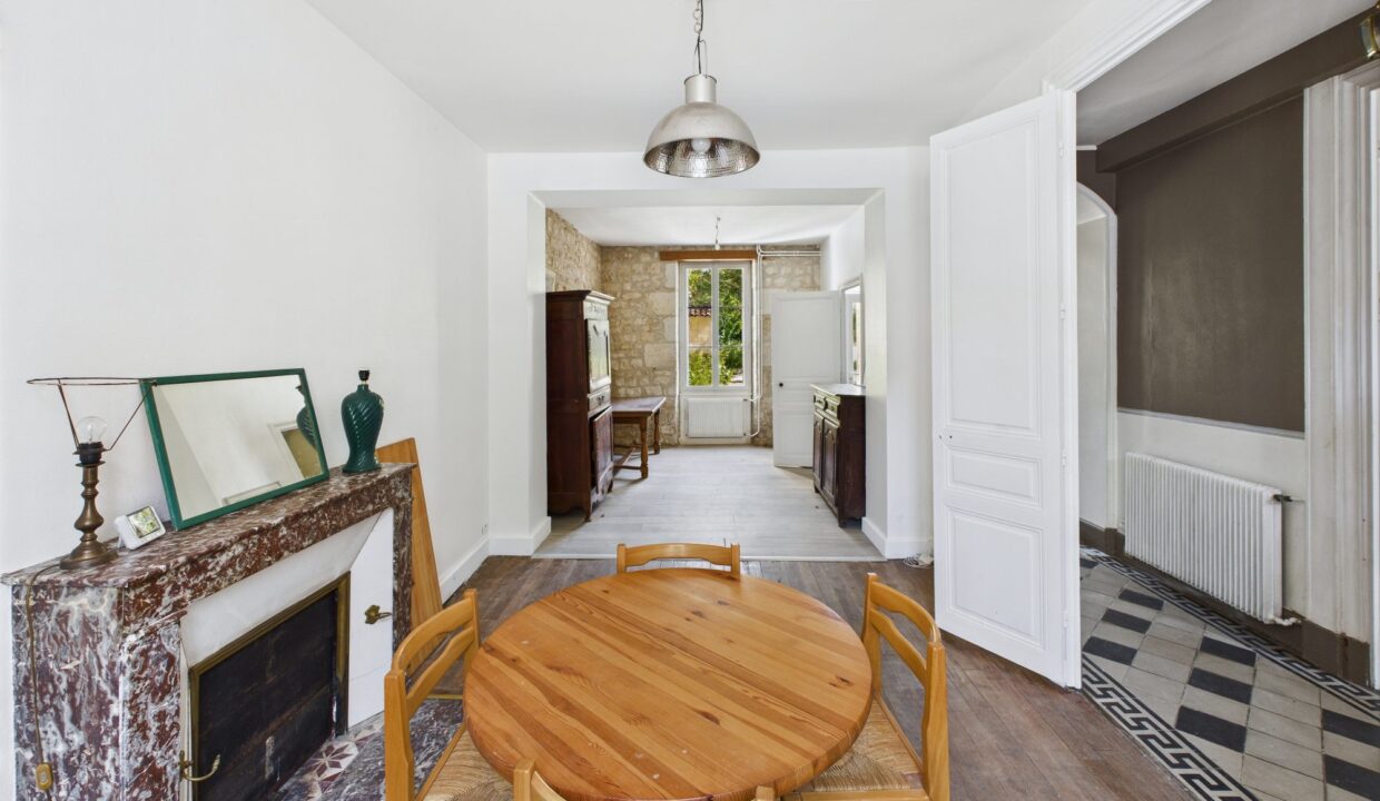 maison-bourgeoise-8-pieces-fontenay-le-comte-85200-1776331283-VM665_3_original