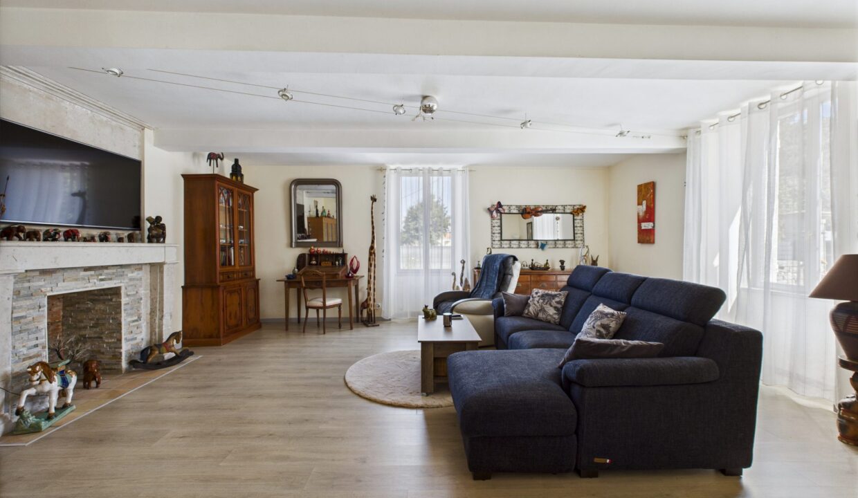 maison-ancienne-6-pieces-bouille-courdault-85420-1776156898-VM749_15_original