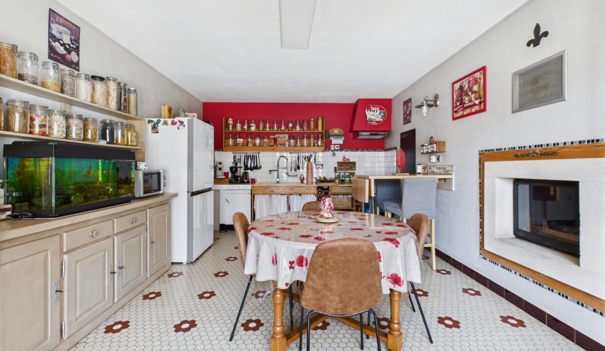 maison-ancienne-6-pieces-bouille-courdault-85420-1776156898-VM749_20_original