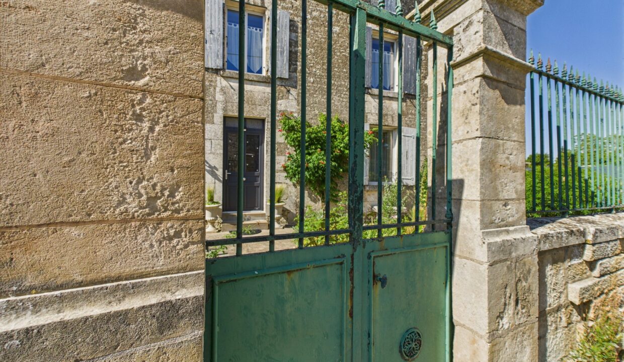 maison-ancienne-6-pieces-bouille-courdault-85420-1776156898-VM749_4_original