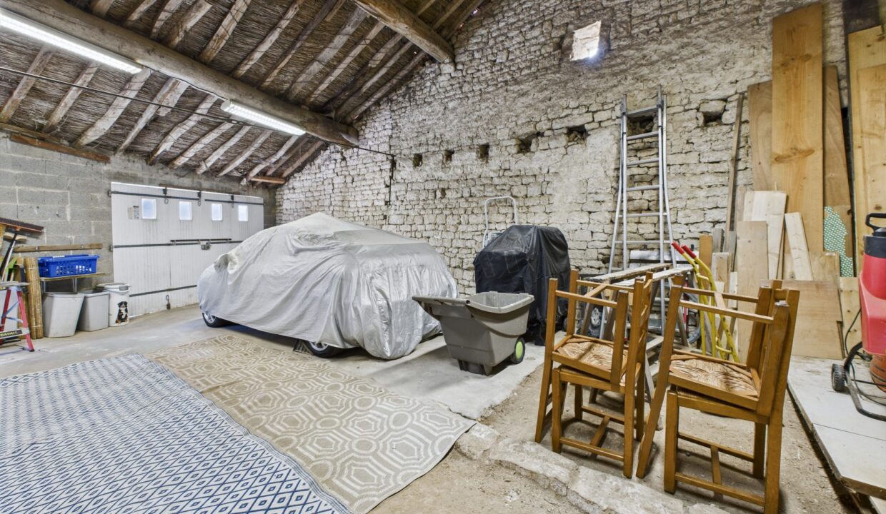 maison-ancienne-6-pieces-bouille-courdault-85420-1776156898-VM749_7_original