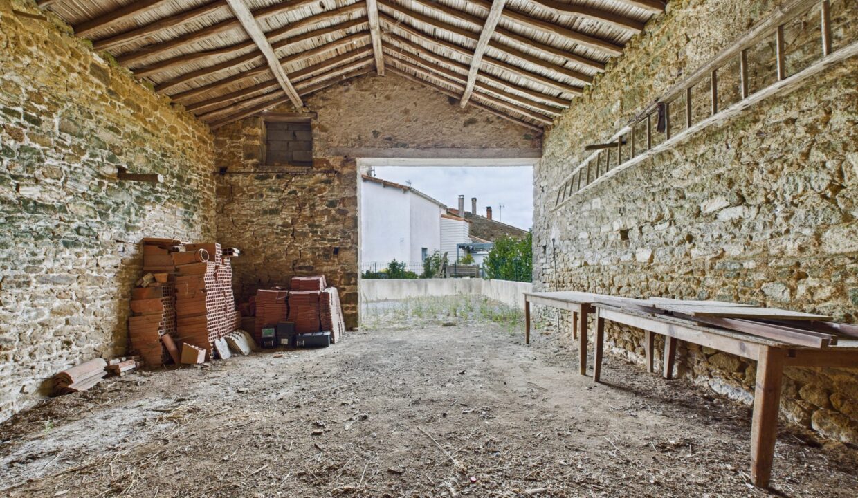 maison-mitoyenne-2-cotes-3-pieces-saint-cyr-des-gats-85410-1771503877-VM763_2_original