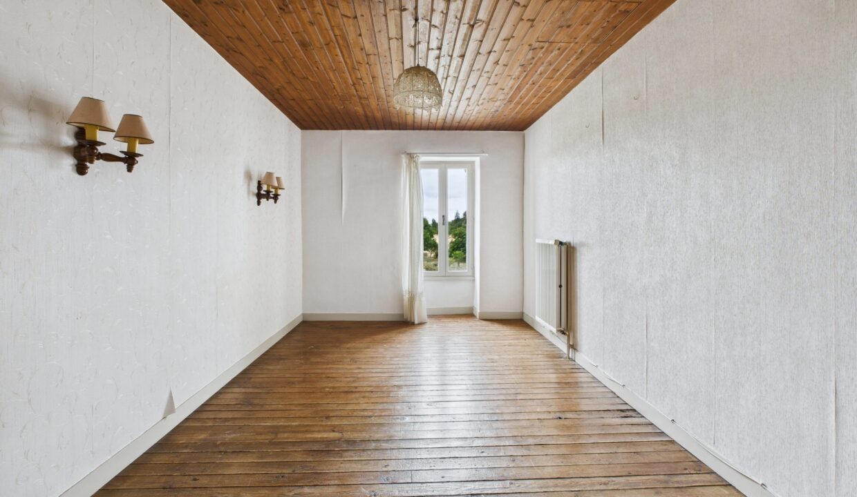 maison-mitoyenne-2-cotes-3-pieces-saint-cyr-des-gats-85410-1771503877-VM763_8_original