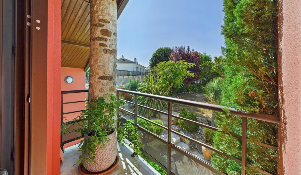 maison-villa-10-pieces-serigne-85200-1771843273-VM747_12_original