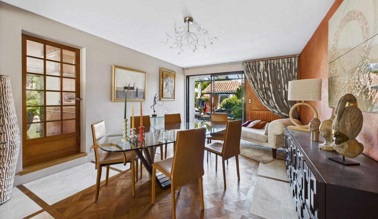 maison-villa-10-pieces-serigne-85200-1771843273-VM747_5_original