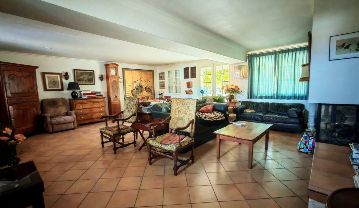 maison-ancienne-11-pieces-thouarsais-bouildroux-85410-1777277950-VM786_2_original