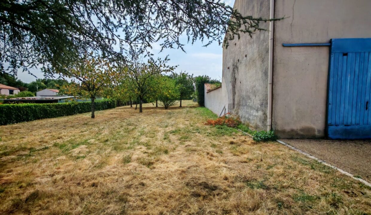 maison-ancienne-11-pieces-thouarsais-bouildroux-85410-1777277950-VM786_4_original