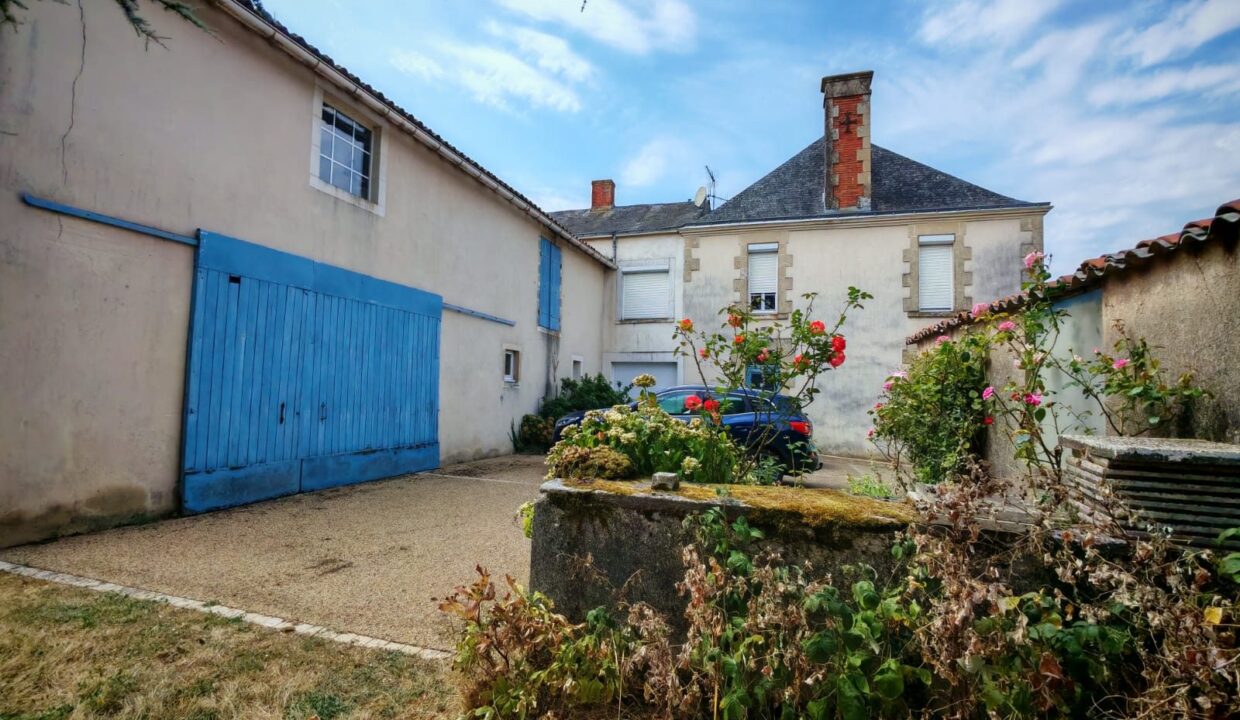 maison-ancienne-11-pieces-thouarsais-bouildroux-85410-1777277950-VM786_7_original
