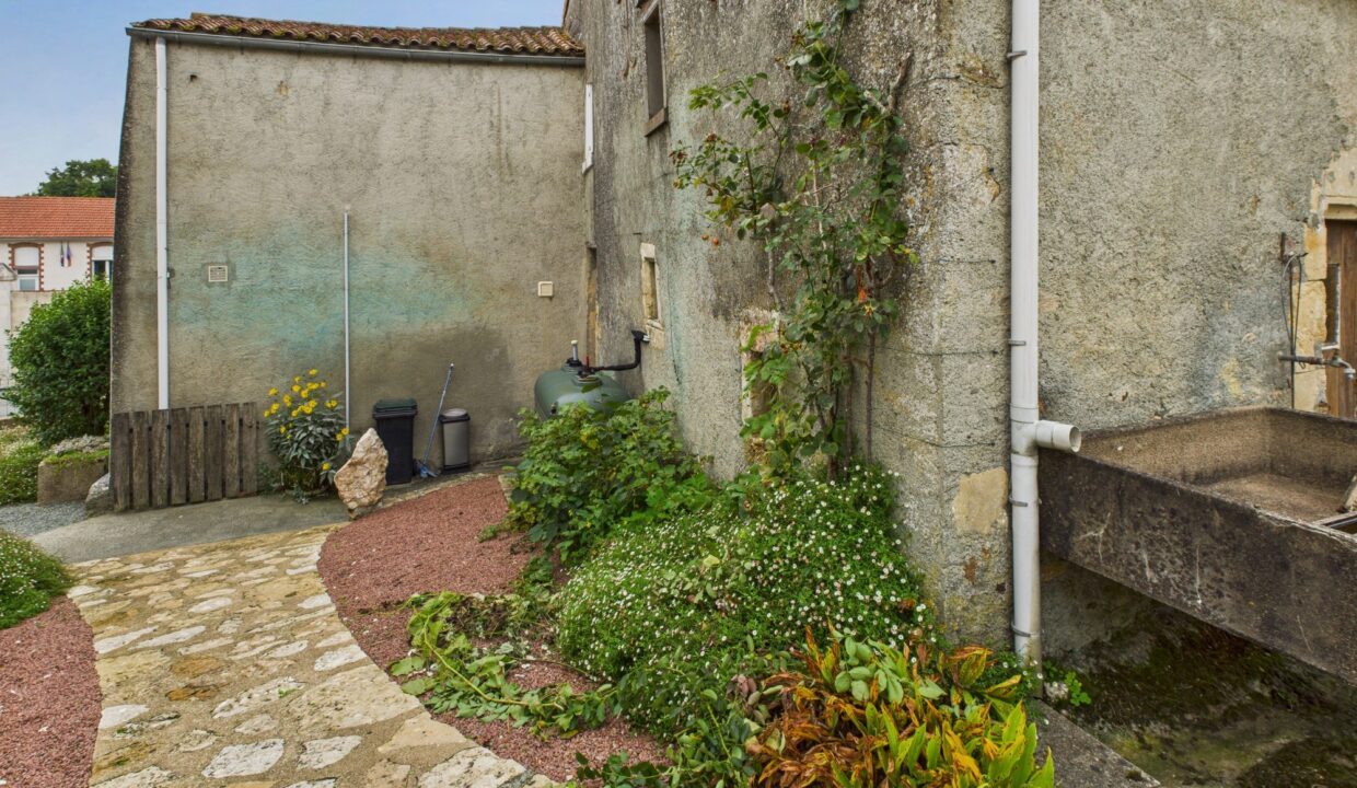 maison-ancienne-3-pieces-mouilleron-saint-germain-85390-1776930749-VM791_17_original