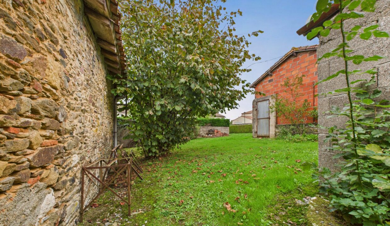 maison-ancienne-3-pieces-mouilleron-saint-germain-85390-1776930749-VM791_21_original