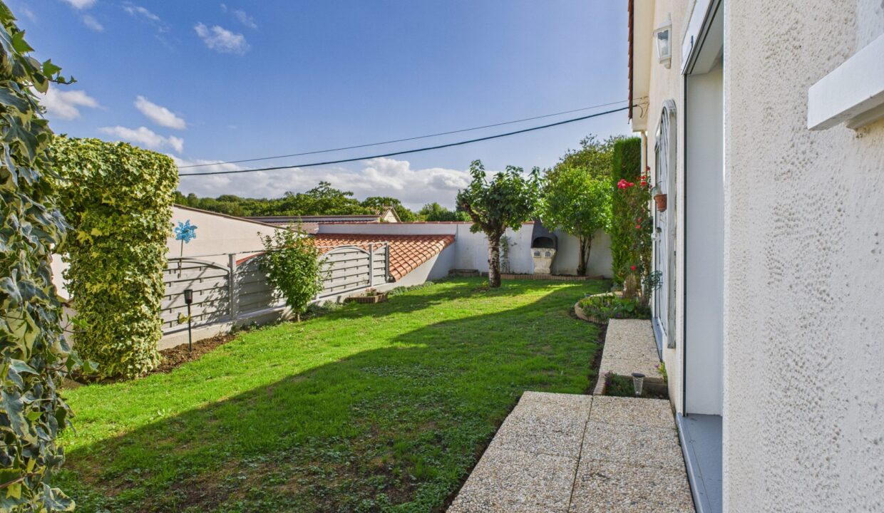 maison-contemporaine-5-pieces-mouilleron-saint-germain-85390-1775033582-VM794_26_original