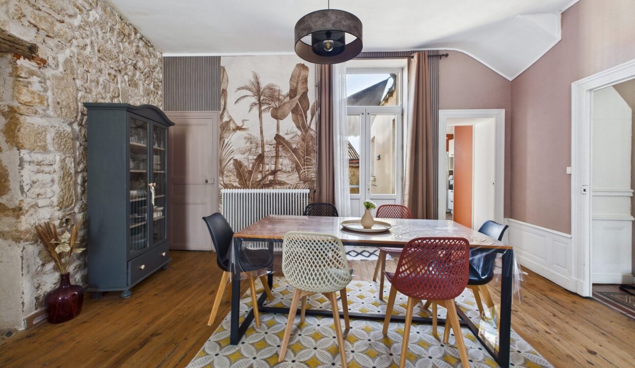 maison-mitoyenne-1-cote-5-pieces-fontenay-le-comte-85200-1775635690-VM802_19_original