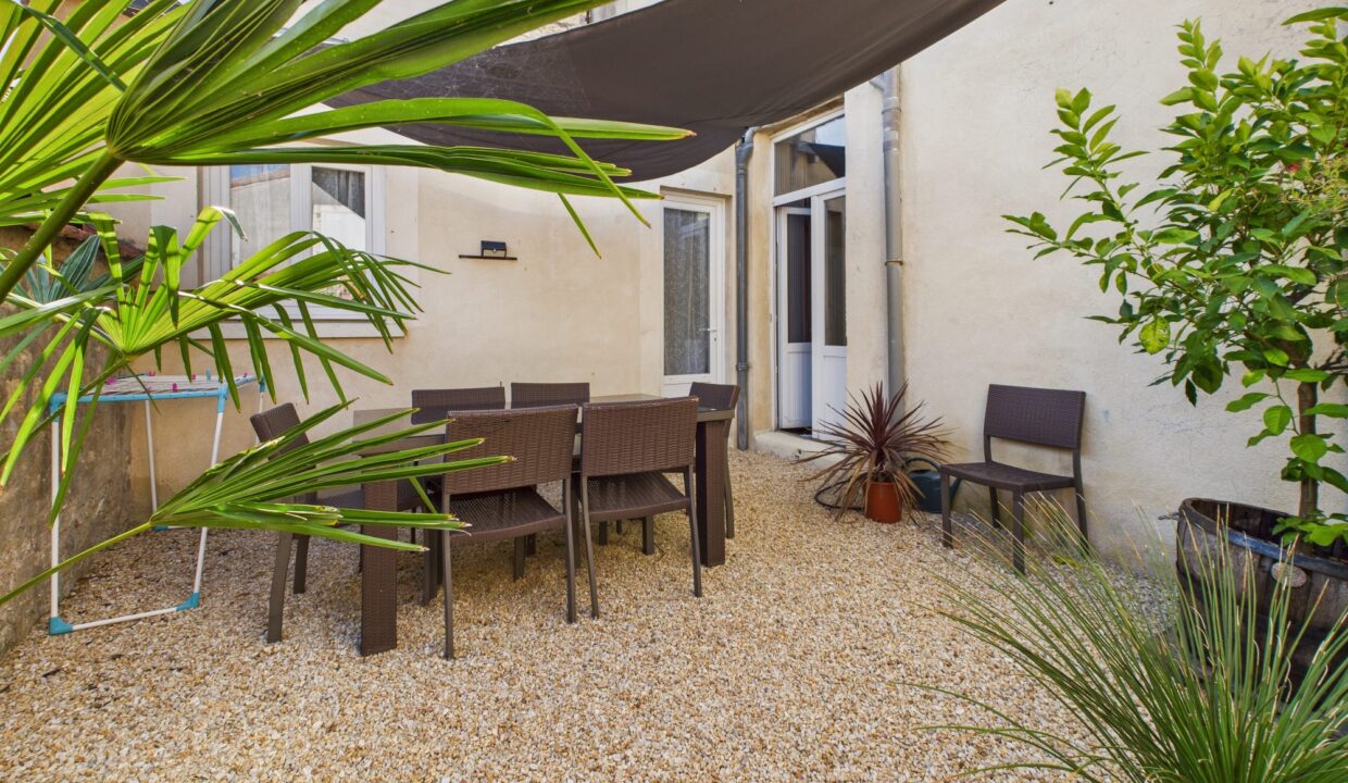 maison-mitoyenne-1-cote-5-pieces-fontenay-le-comte-85200-1775635690-VM802_25_original