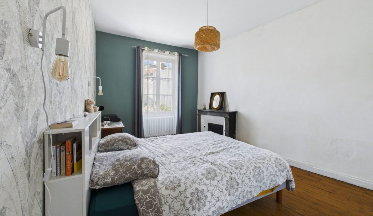 maison-mitoyenne-1-cote-5-pieces-fontenay-le-comte-85200-1775635690-VM802_2_original