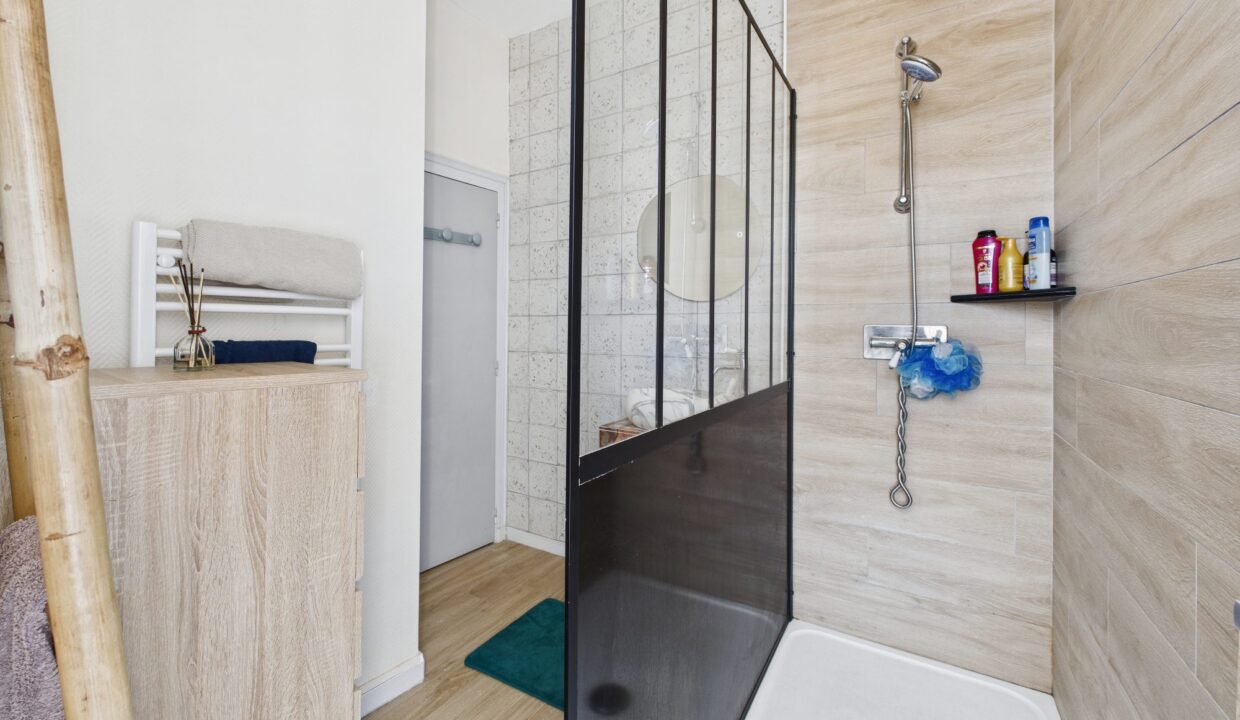 maison-mitoyenne-1-cote-5-pieces-fontenay-le-comte-85200-1775635690-VM802_6_original