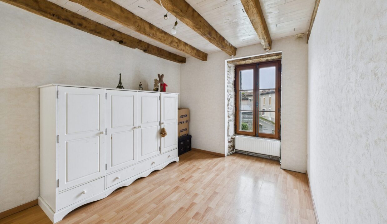 maison-ancienne-5-pieces-saint-hilaire-de-voust-85120-1776421632-VM836_11_original