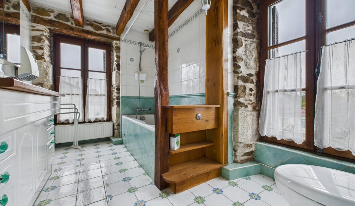 maison-ancienne-5-pieces-saint-hilaire-de-voust-85120-1776421632-VM836_14_original