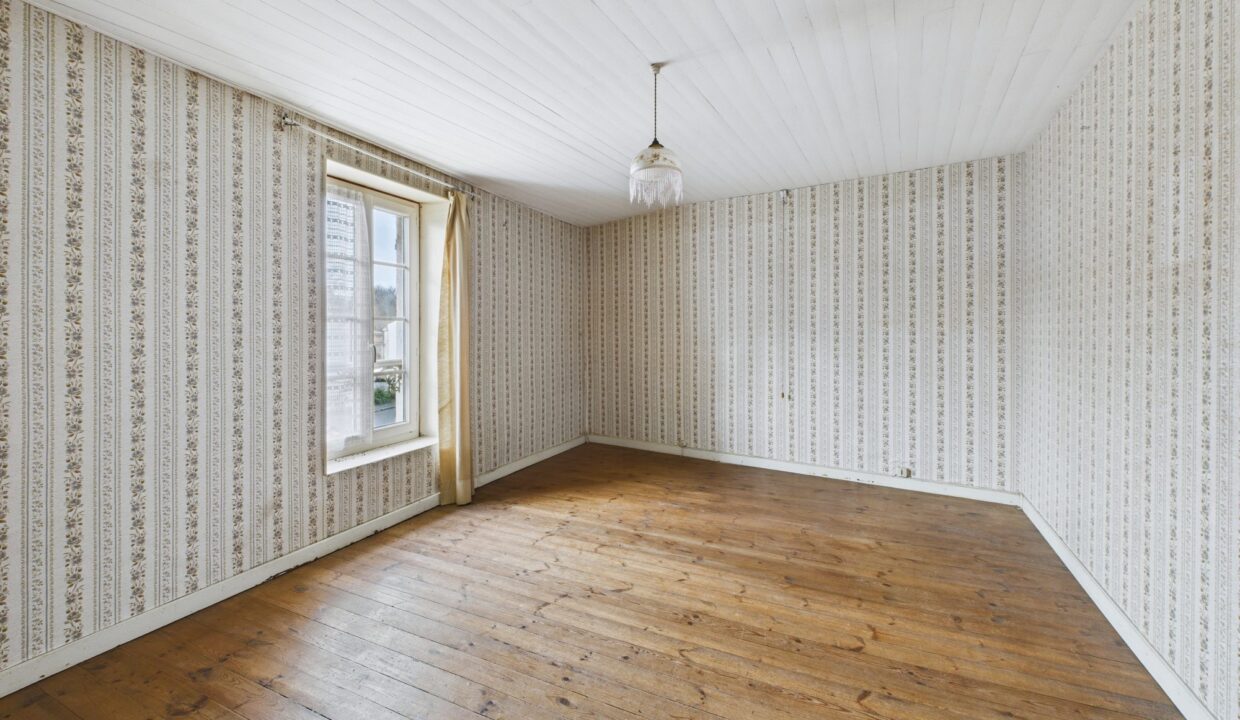 maison-ancienne-5-pieces-saint-pierre-le-vieux-85420-1775836583-VM847_28_original