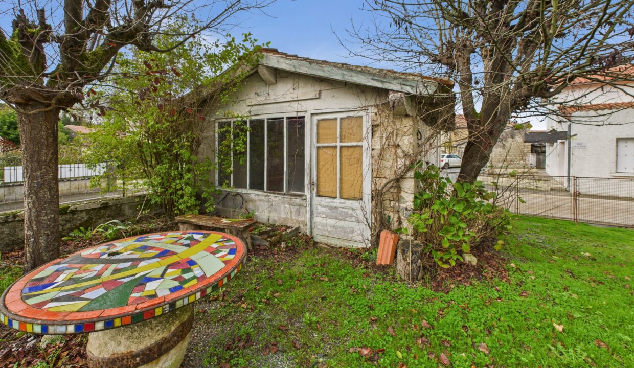 maison-ancienne-5-pieces-saint-pierre-le-vieux-85420-1775836583-VM847_41_original