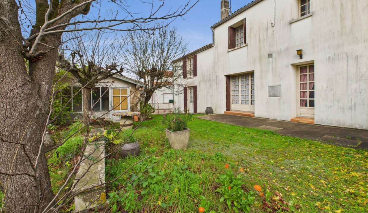 maison-ancienne-5-pieces-saint-pierre-le-vieux-85420-1780342112-VM847_38_original