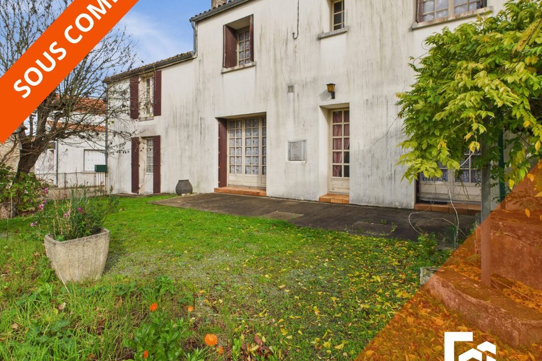 maison-ancienne-5-pieces-saint-pierre-le-vieux-85420-1780342112-VM847_42_original