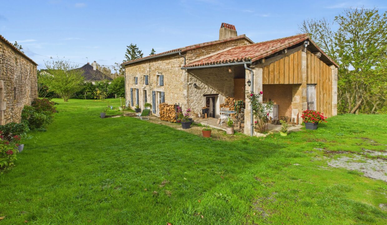 maison-ancienne-5-pieces-ardin-79160-1763391932-VM855_25_original