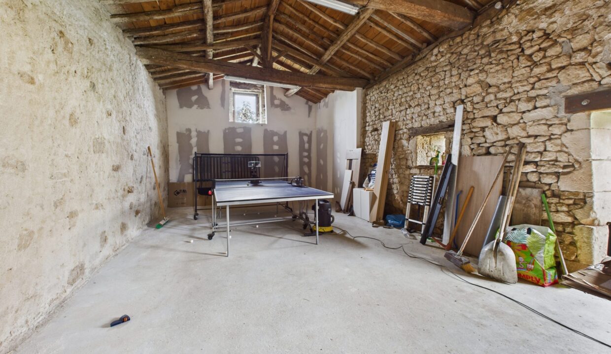 maison-ancienne-5-pieces-ardin-79160-1763391932-VM855_26_original