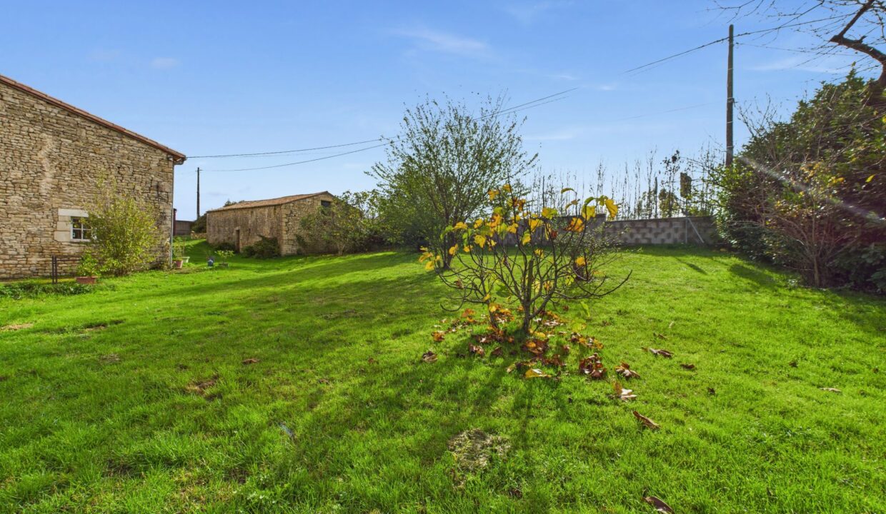 maison-ancienne-5-pieces-ardin-79160-1763391932-VM855_32_original