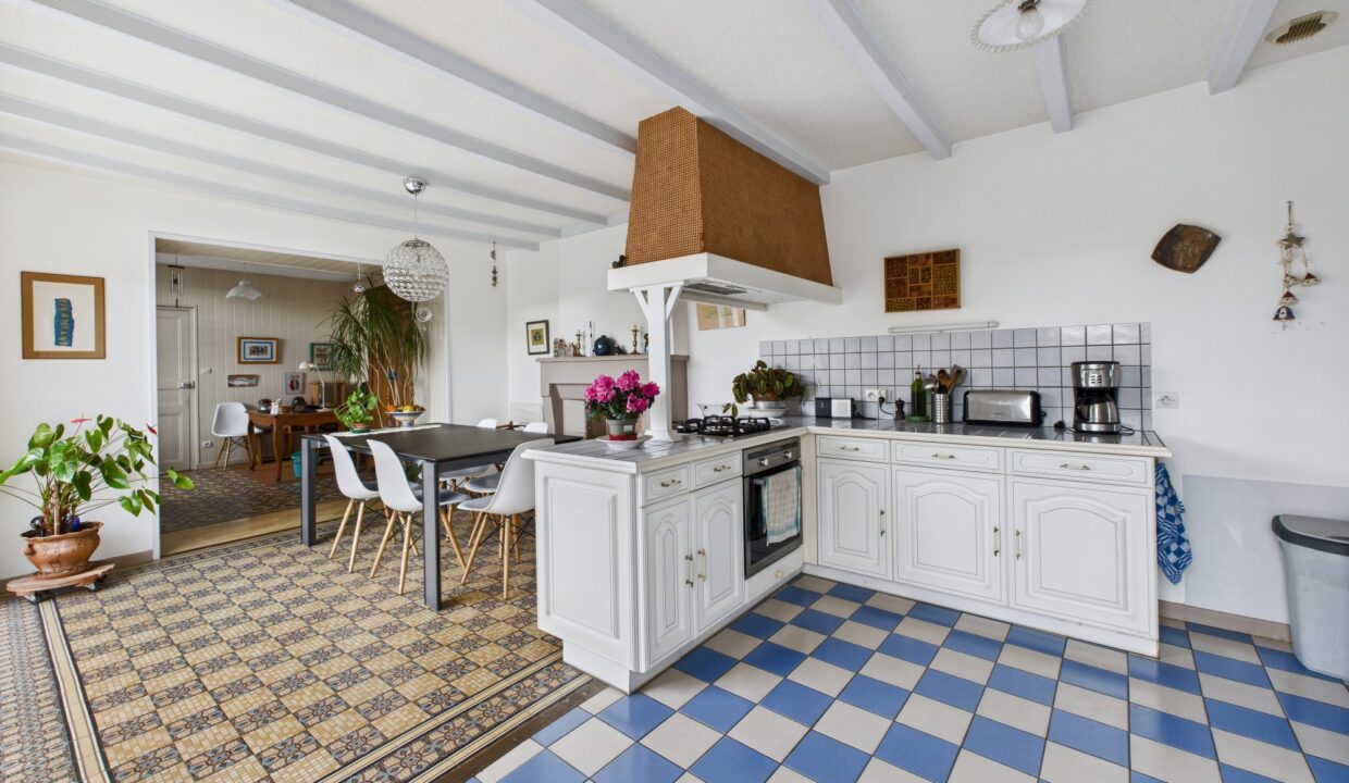 maison-ancienne-6-pieces-fontenay-le-comte-85200-1776930852-VM866_20_original