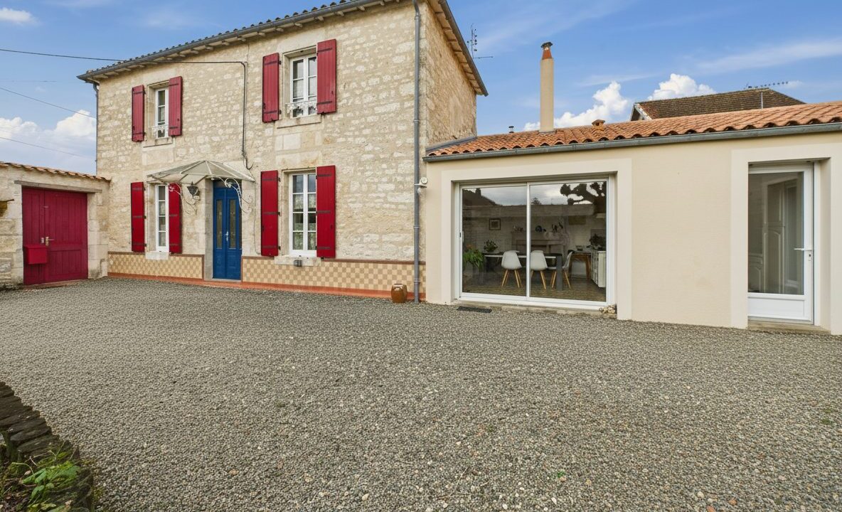 maison-ancienne-6-pieces-fontenay-le-comte-85200-1776930852-VM866_47_original