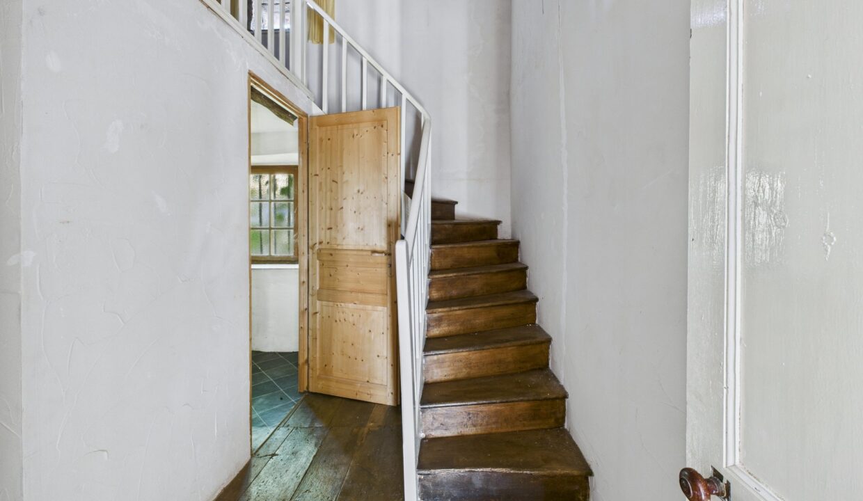 maison-mitoyenne-1-cote-8-pieces-fontenay-le-comte-85200-1771583775-VM856_12_original