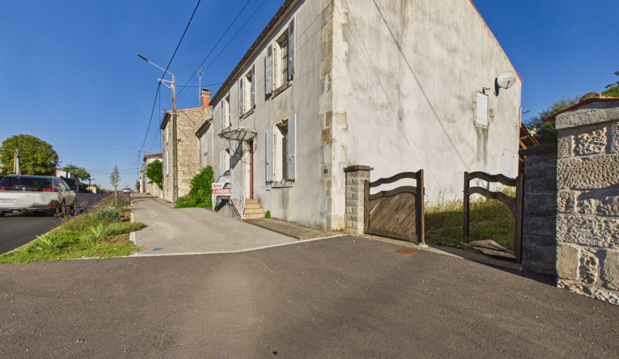 maison-ancienne-6-pieces-fontenay-le-comte-85200-1791378336-VM870_13_original